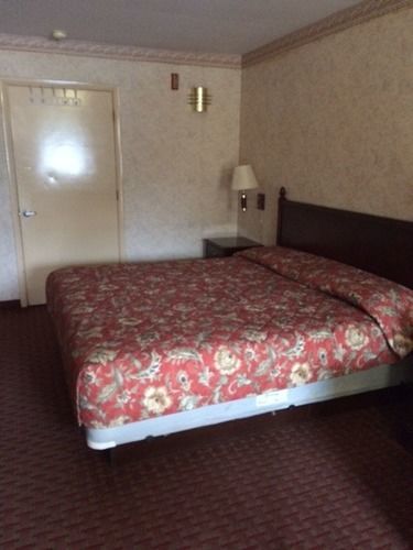 Royal Inn Motel Richmond Brandermill Экстерьер фото